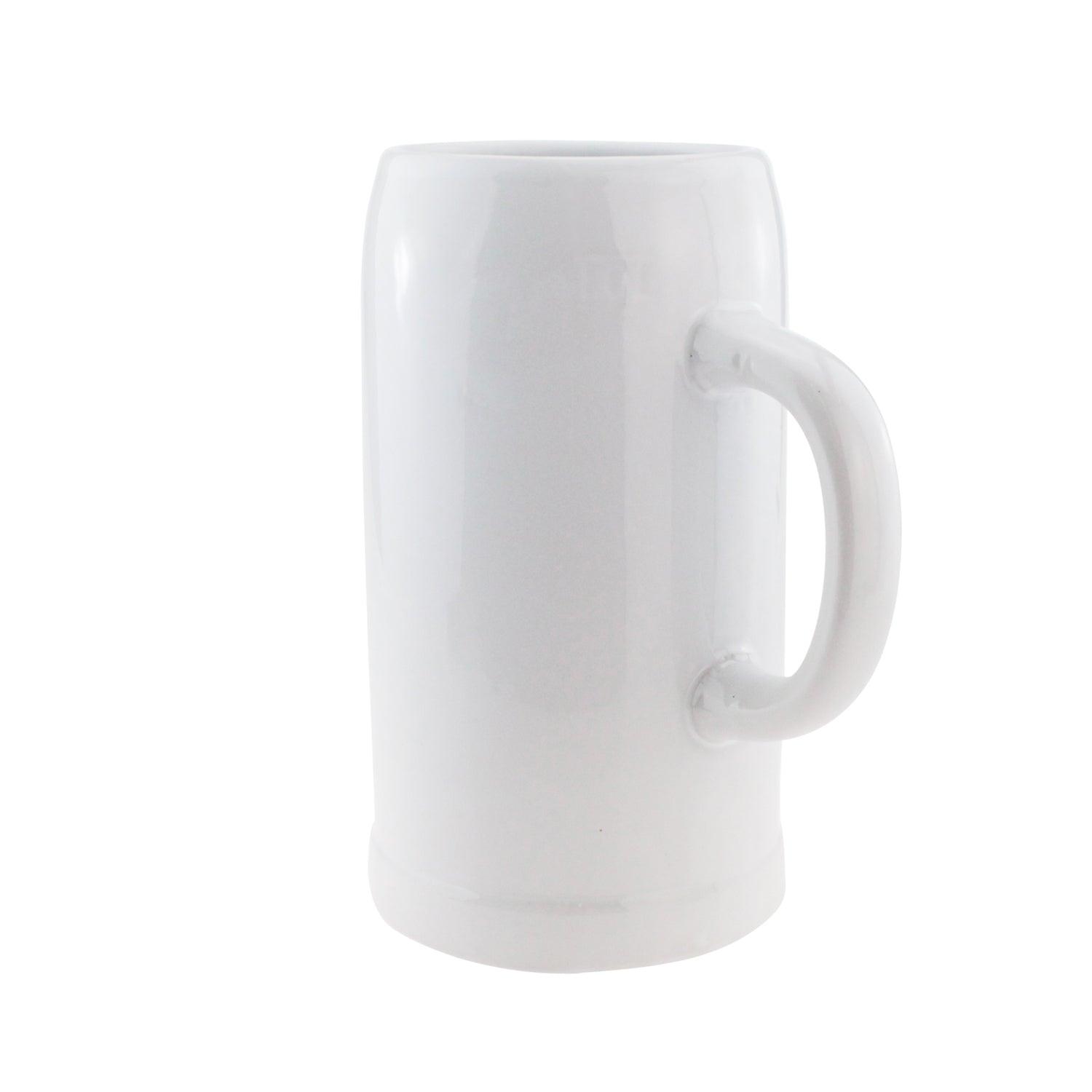Personalisierbarer Bierkrug aus Steingut in Grau mit Henkel, Gravurfeld, bauchiger Form und 1,0 Liter Volumen.