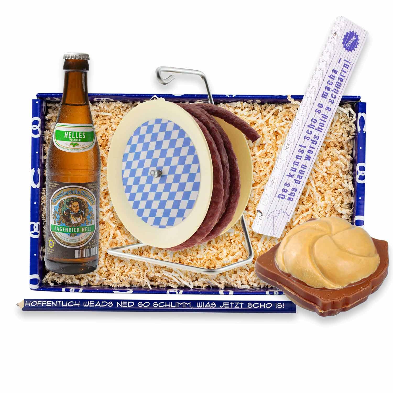 Bayerische Geschenkbox mit Augustiner Hell, 3,5 m Salami auf Kabeltrommel, Zollstock und Bleistift mit Aufdruck.