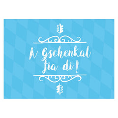Grußkarte A Gschenkal fia di mit weißer Schrift und Verzierungen auf blau-weißem Rautenmuster Hintergrund.