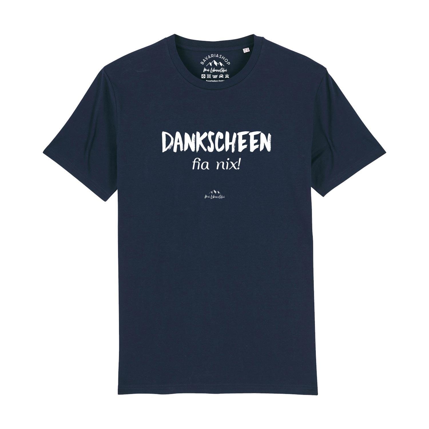 Herren T-Shirt mit Mundart-Schriftzug "Dankscheen – fia nix!", gerade Form, Motiv im Digitaldruck, 100 % Bio-Baumwolle.