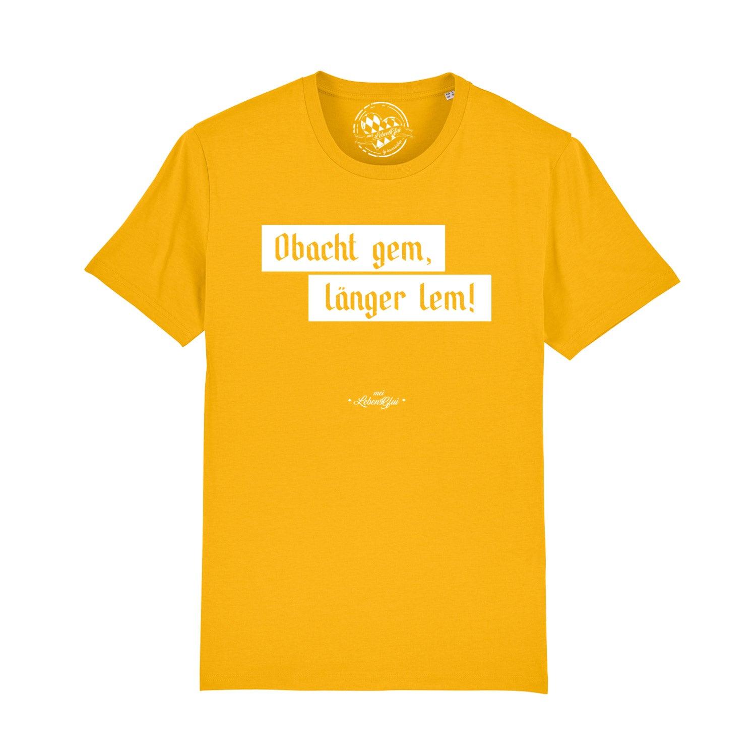 Herren T-Shirt mit Aufdruck „Obacht gem...“, klassischer Rundhals, bayerisches Mundart-Gwand aus Bio-Baumwolle.