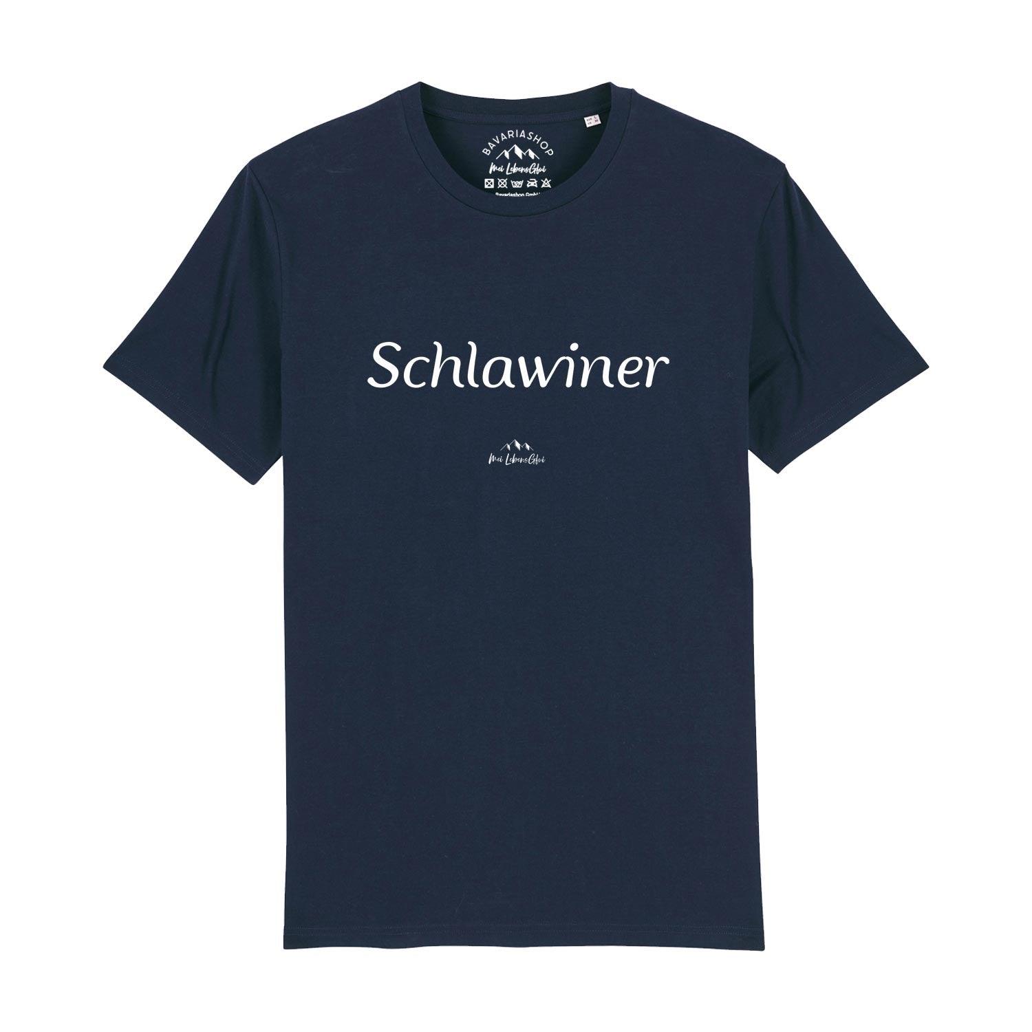 Herren T-Shirt mit „Schlawiner“-Schriftzug in bayerischer Mundart, Rundhals, aus 100 % Bio-Baumwolle.
