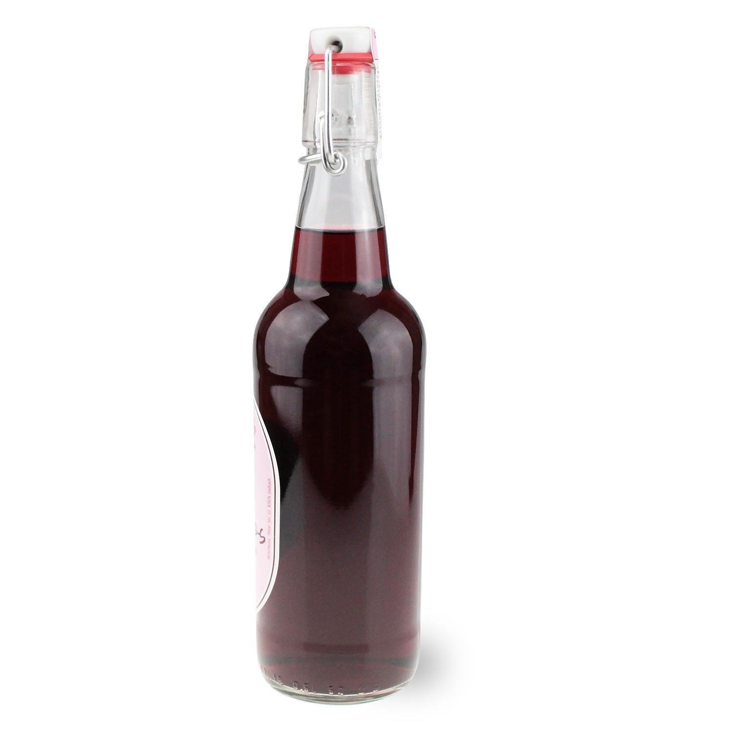 Fruchtiger Zwetschgenlikör in brauner Glasflasche mit Bügelverschluss, aus Oberbayern, Inhalt 0,5 Liter.