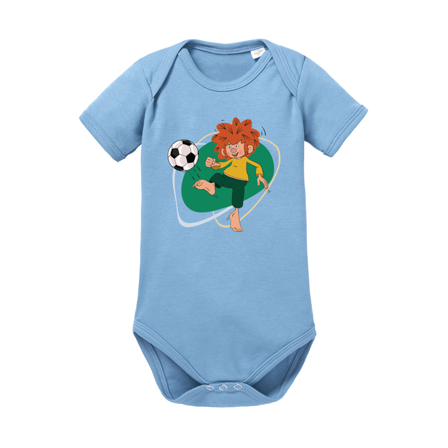 Hellblauer Baby-Body mit kurzärmlig, Aufdruck von Pumuckl in Fußball-Action mit Ball.