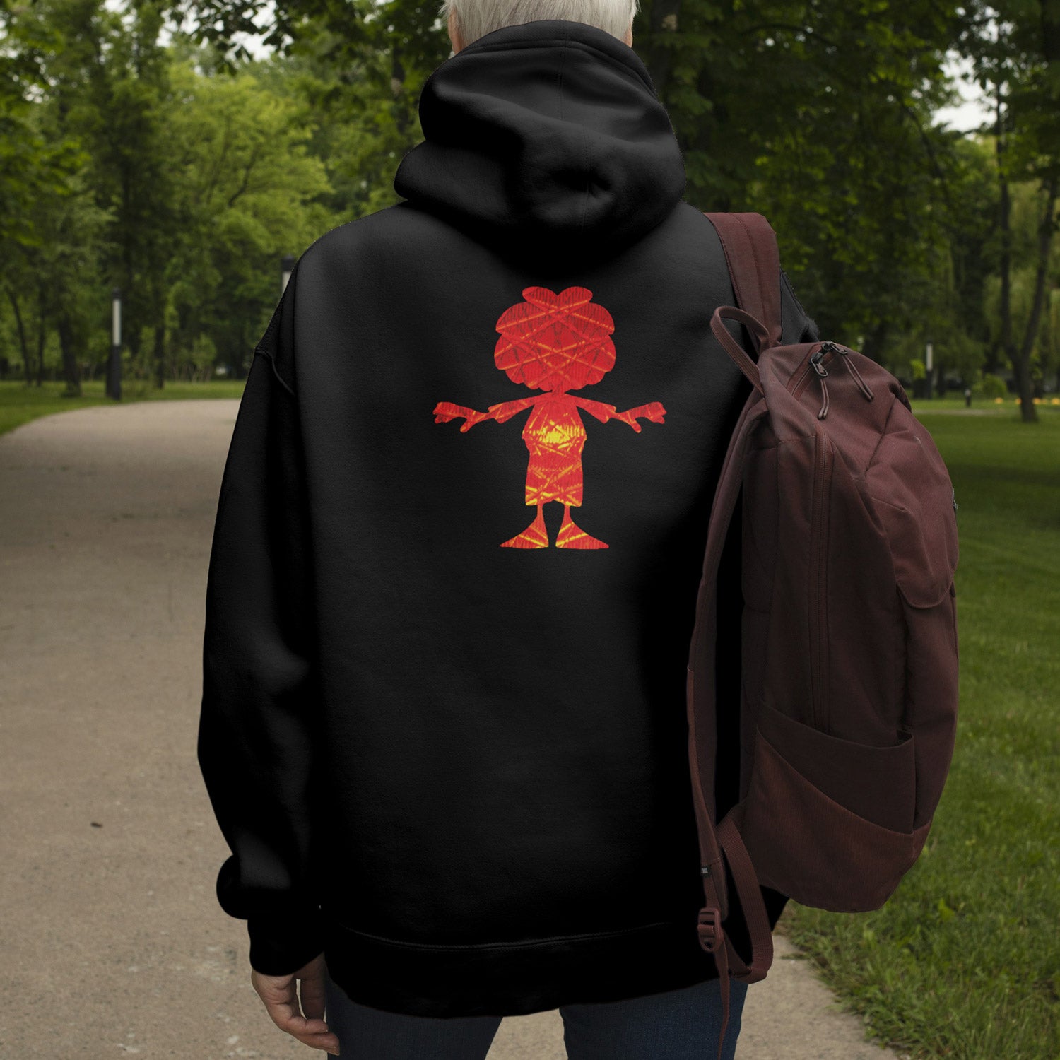 Damen Hoodie mit Pumuckl-Motiv als Front- und Rückendruck, Sonderedition aus Bio-Baumwolle und recyceltem Polyester.