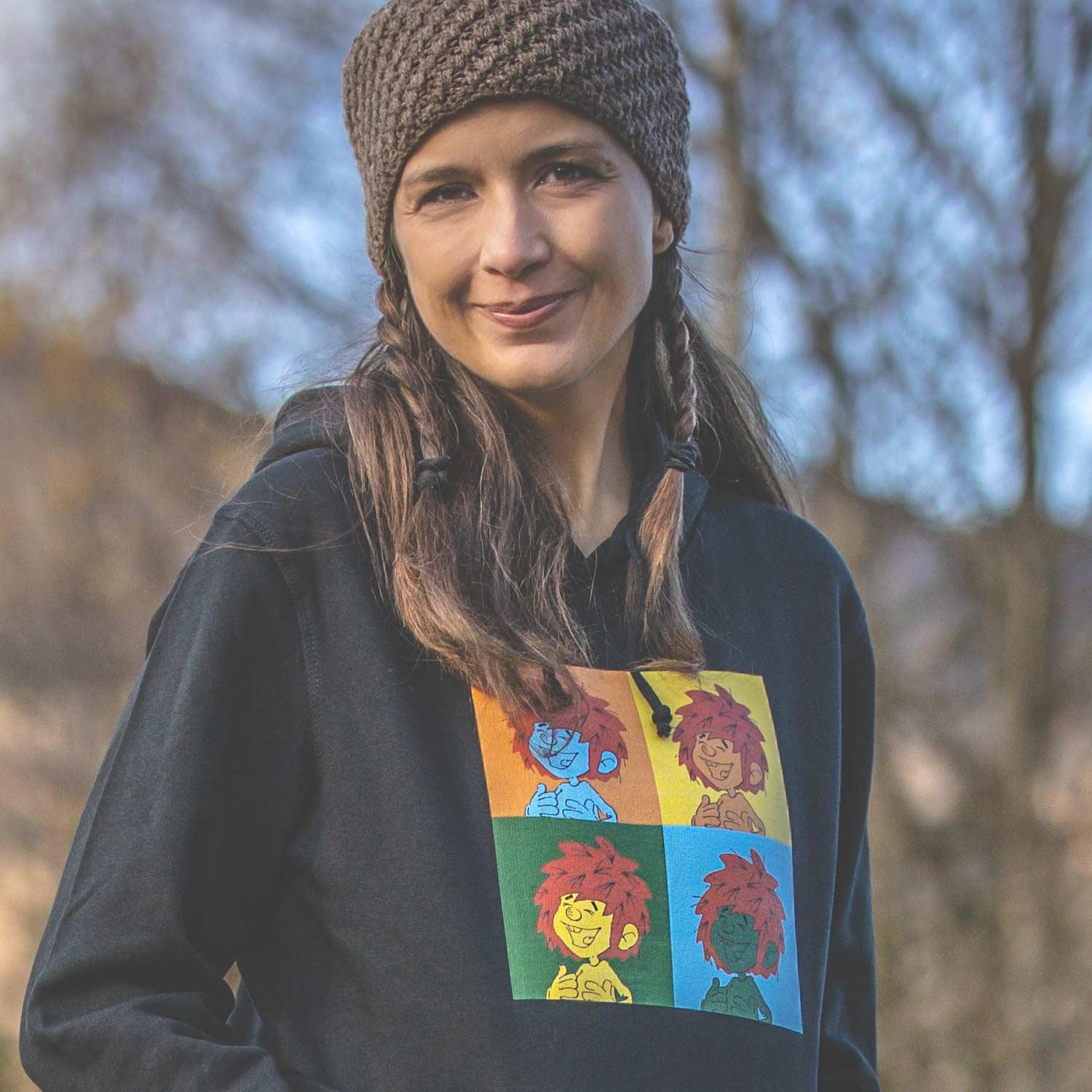 Damen Hoodie mit Pumuckl Pop-Art-Motiv auf Brust, Kapuze mit Kordel, Kängurutasche, 85% Bio-Baumwolle, 280 g/m².