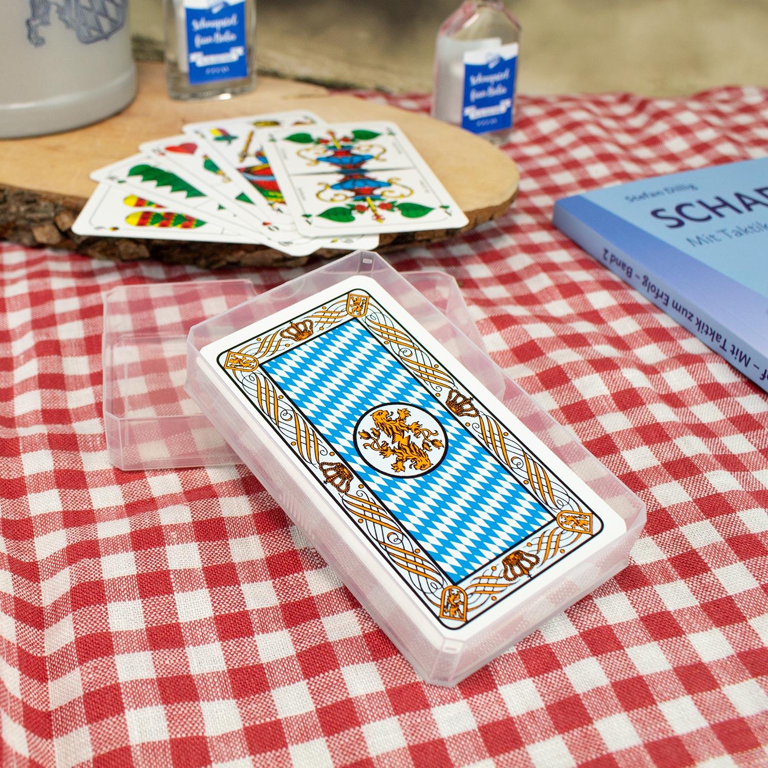 Original bayerisches Schafkopf-Kartenspiel mit 36 Karten im bayerischen Blatt, Rückseite mit Rautenmuster.